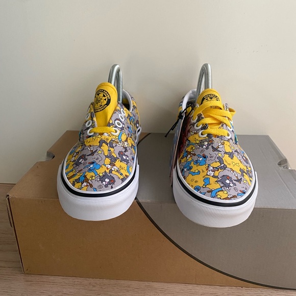 Vans x Simpsons Itchy and Scratchy Old Skool Sneakers
NWT- M 4.5 - W 6 - Picture 7 of 15